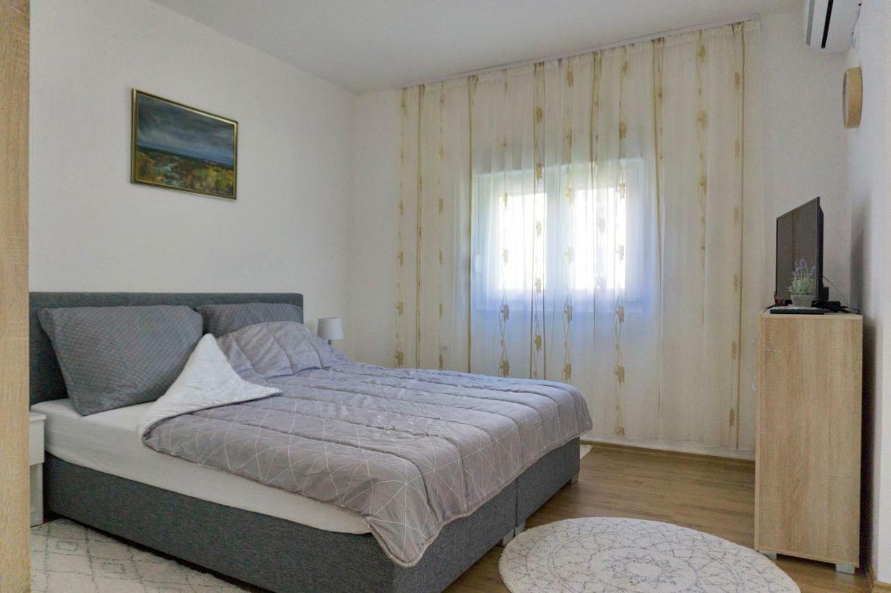 Apartmani Ambasador Trebinje Exterior foto